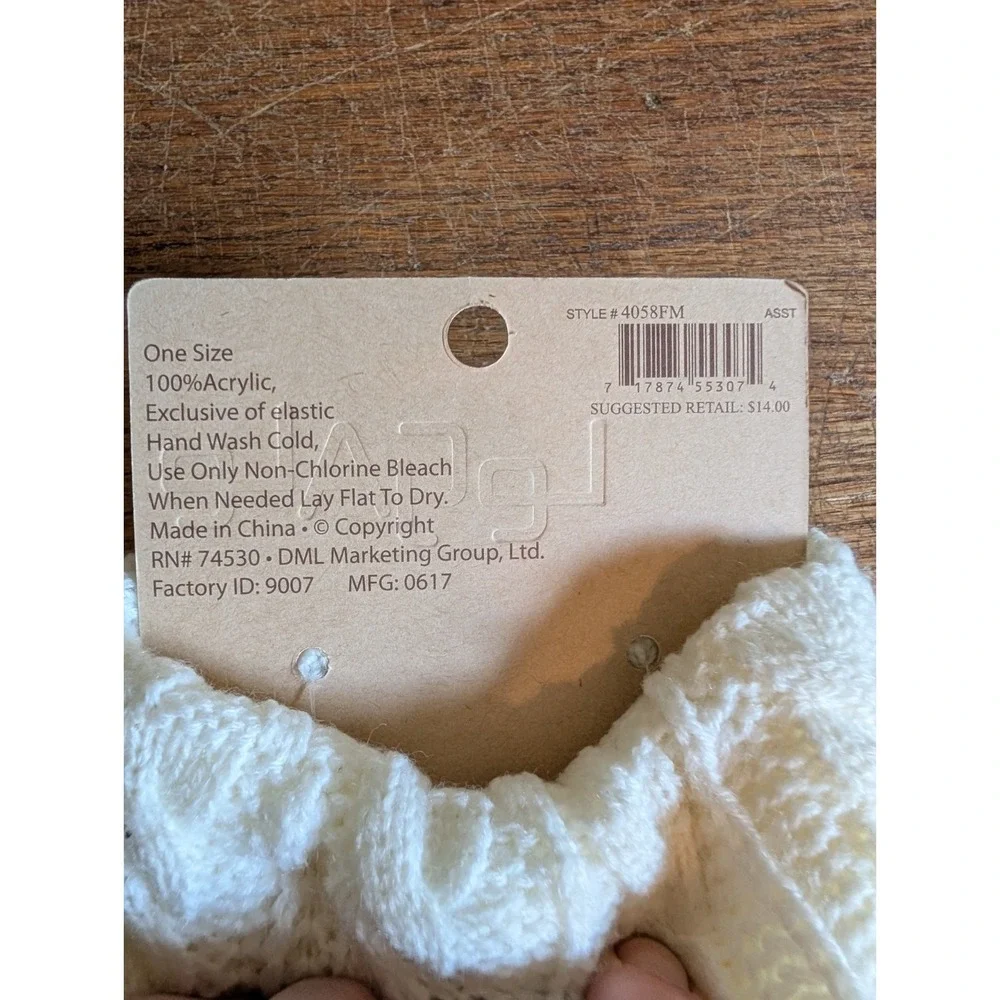 NWT Legale Boot Toppers Cable Knit Cream Button Classic Preppy University Cozy
